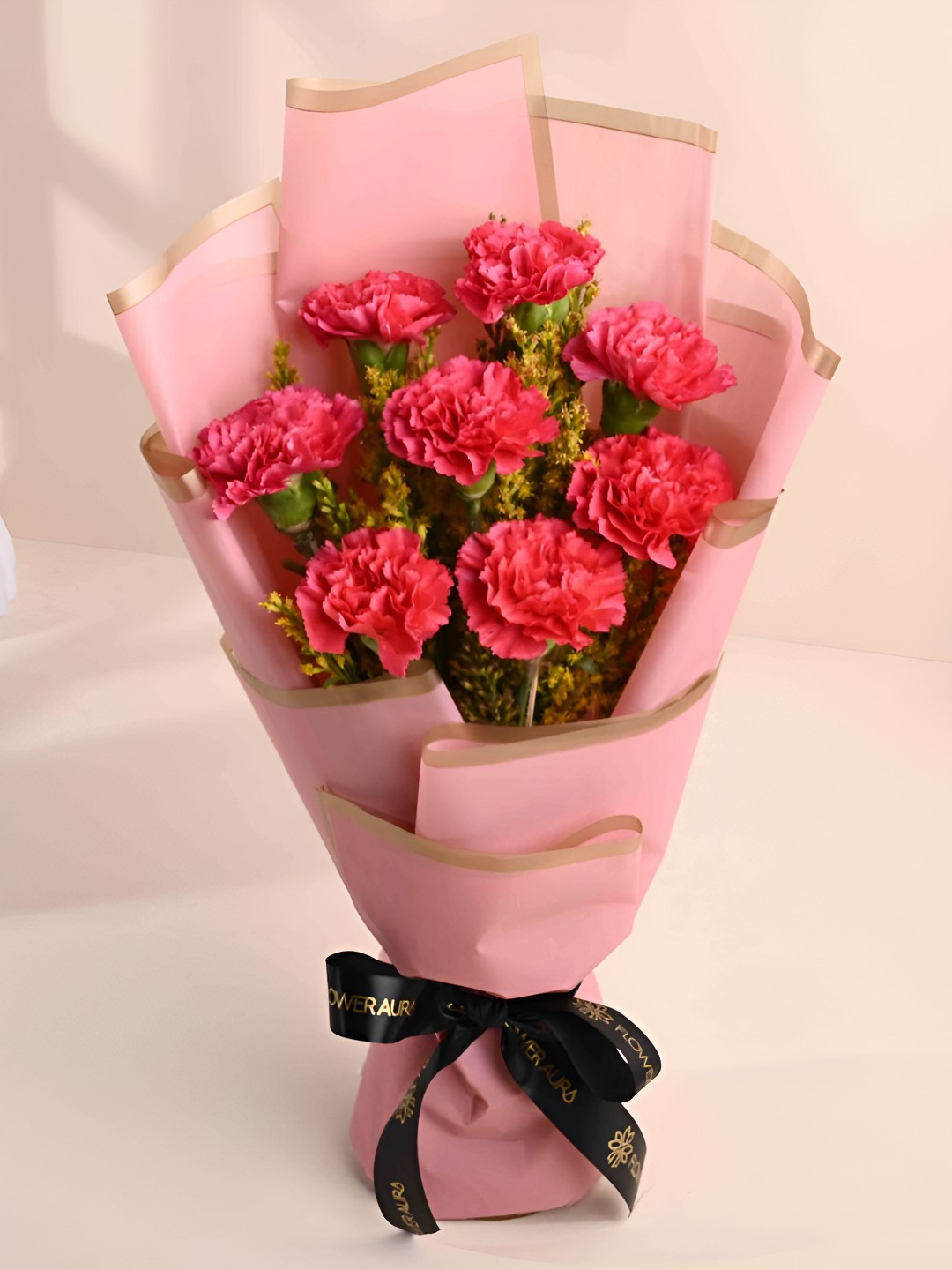 Floweraura Pink and Green 8 Pieces Fresh Live Carnations Flower Bouquet 10 cm