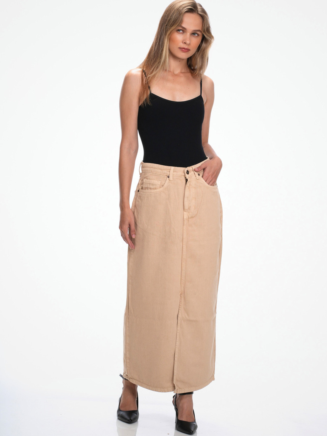 off-kilt Women's Solid Front Slit Midi Skirt