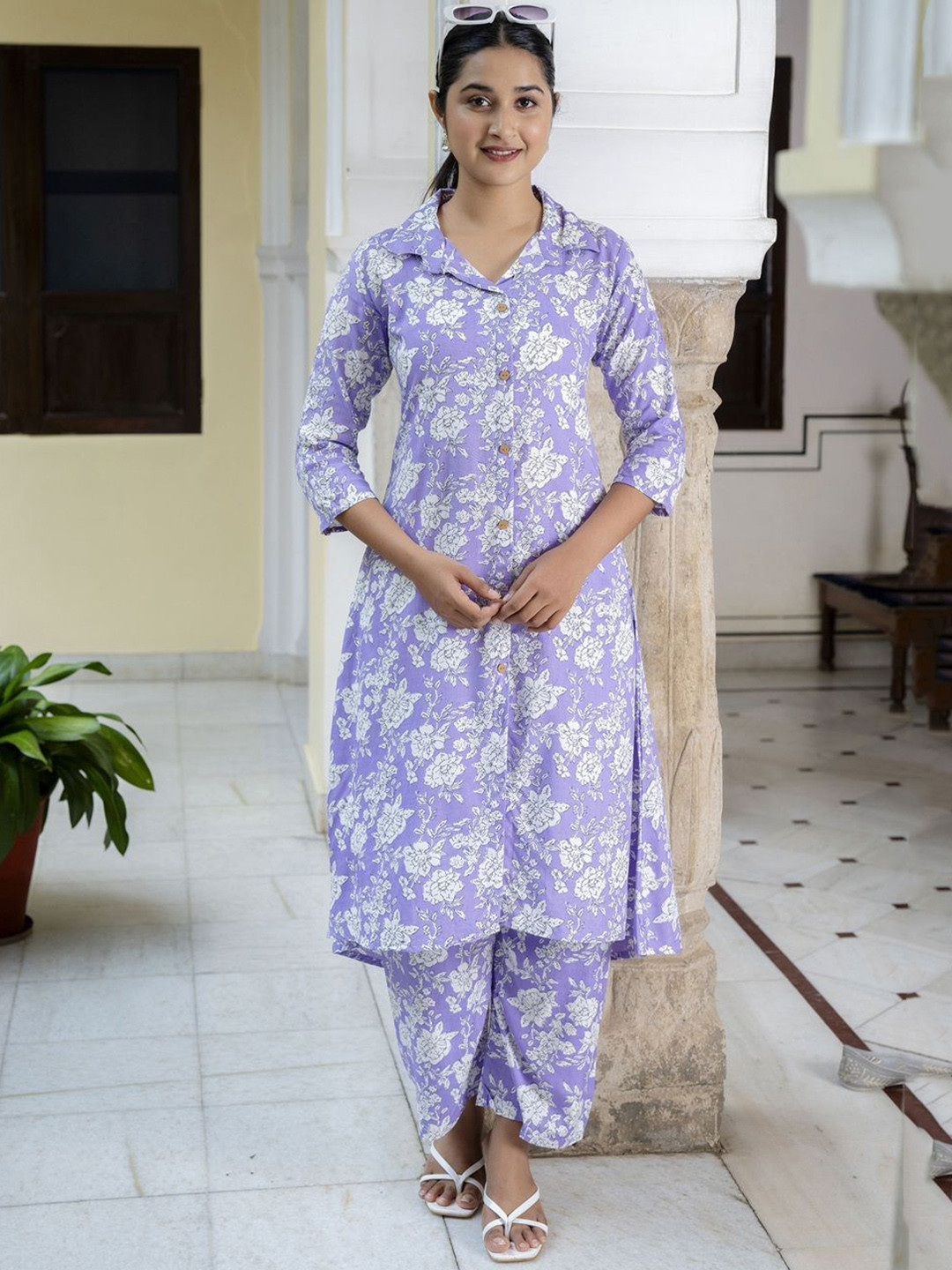 Demirner Floral Printed A-Line Kurta with trousers