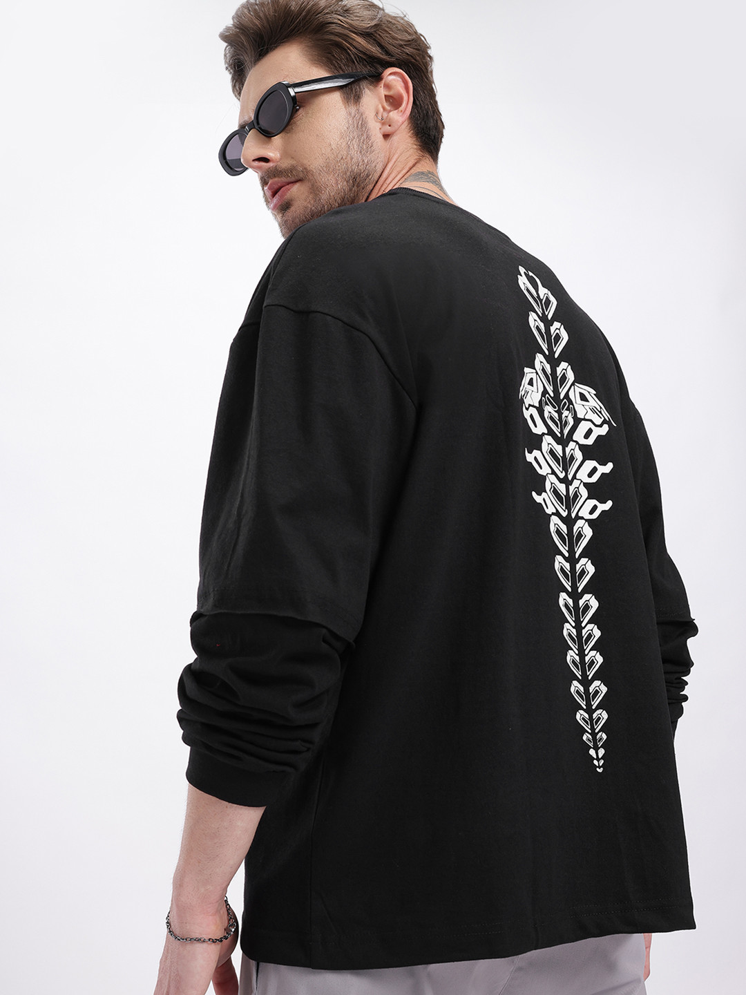 glitchez Graphic Printed Drop-Shoulder Doctor Sleeves Relaxed Fit T-shirt