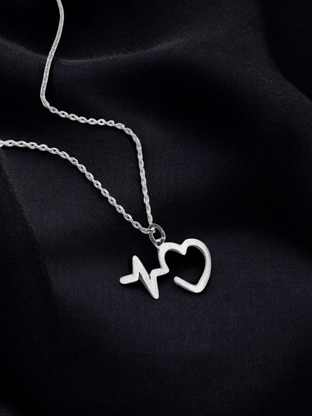 DressBerry 925 Sterling Silver Plated Love's Embrace Pendant With Chain