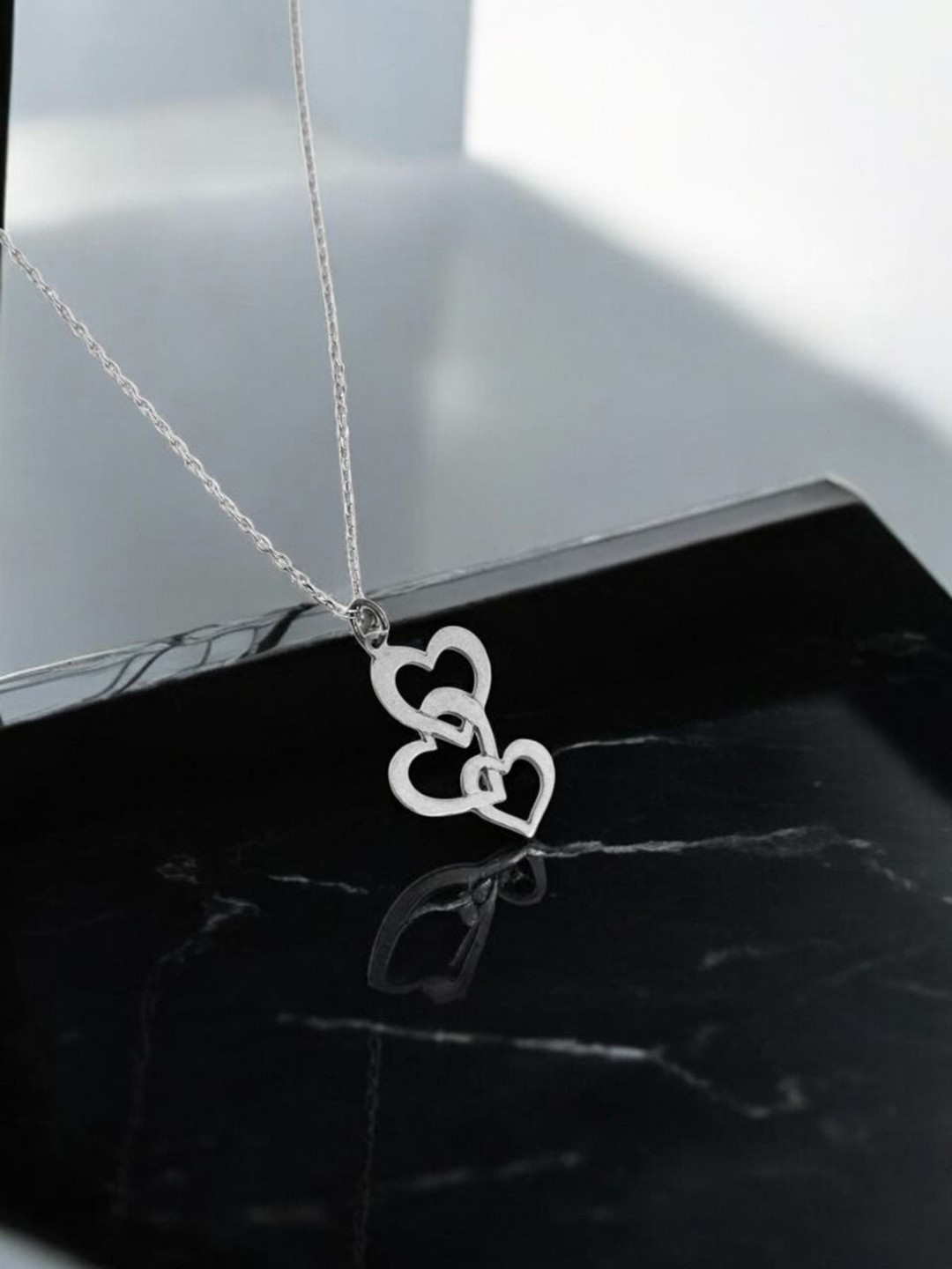 DressBerry 925 Sterling Silver Plated Heart of Gold Pendant With Chain