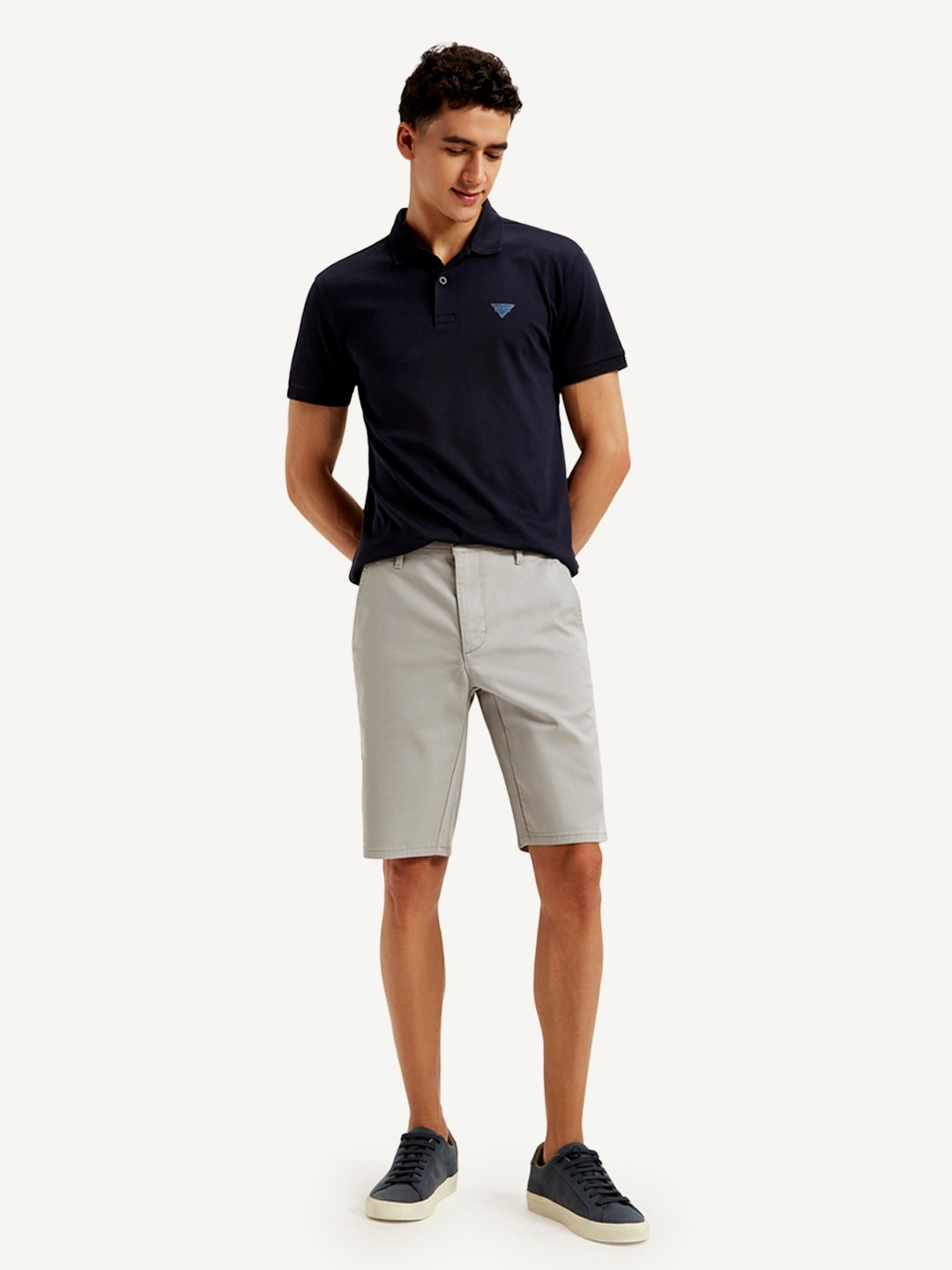 Levis Men Tapered Fit Chino Shorts