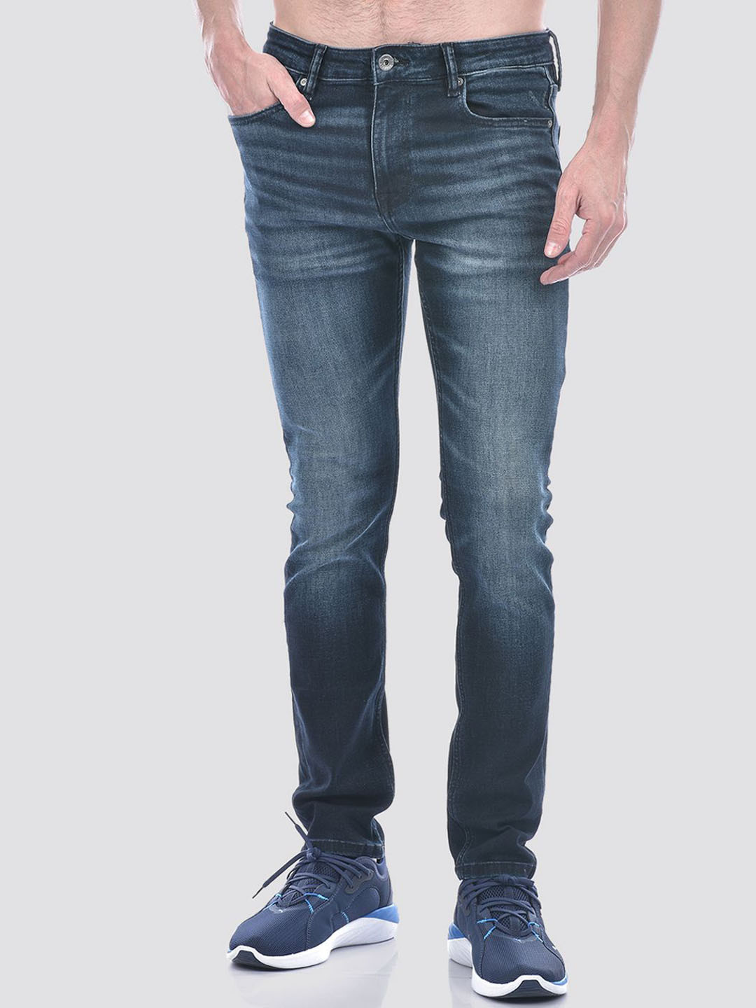 Jack & Jones Men Ben Slim Fit Light Fade Mid-Rise Stretchable Jeans