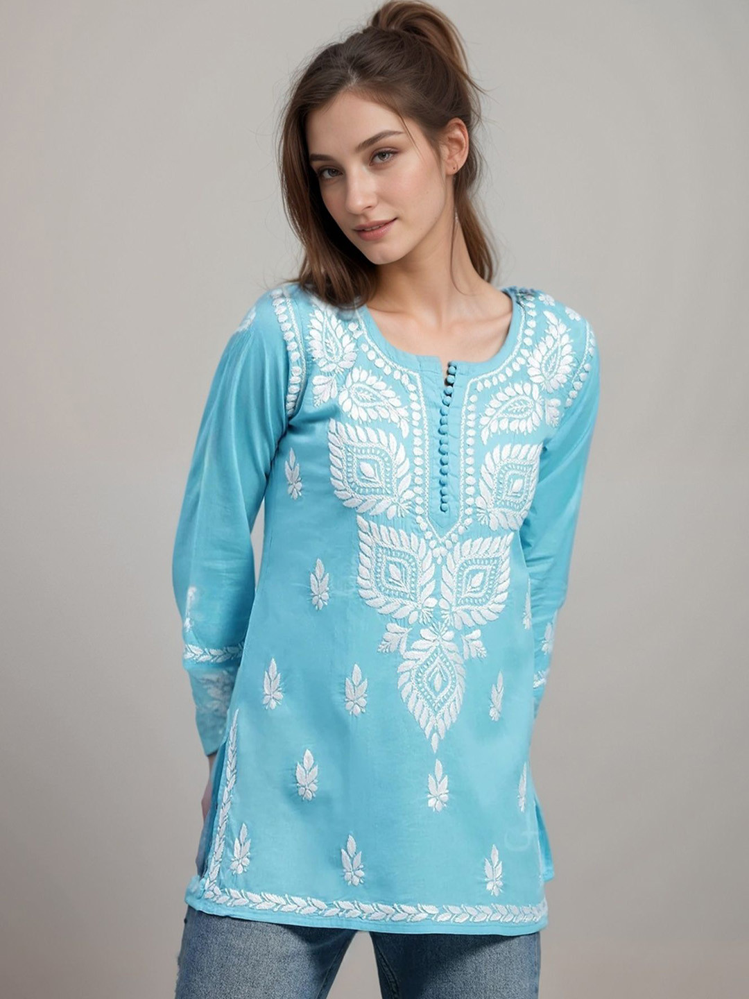 Vama Heritage Floral Embroidered Notch Neck Short Kurti