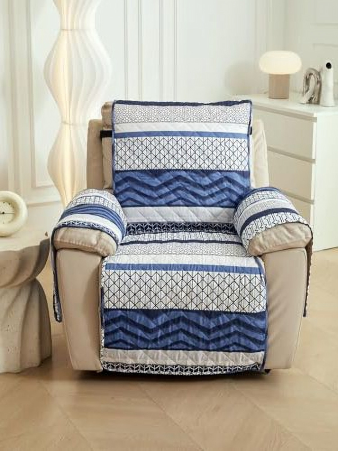 HOUSE OF QUIRK Navy Blue & White Printed Recliner Single Seater Water-Repellent Sofa Mat