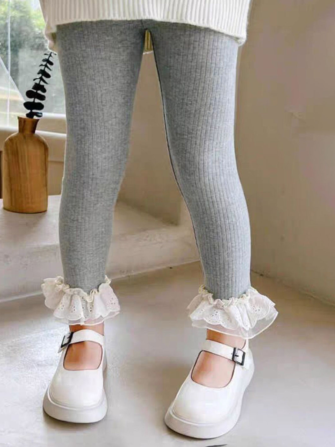 FOREVER FRIDAY Girls Pure Cotton Mid Rise Ankle Length Leggings with Lace Details