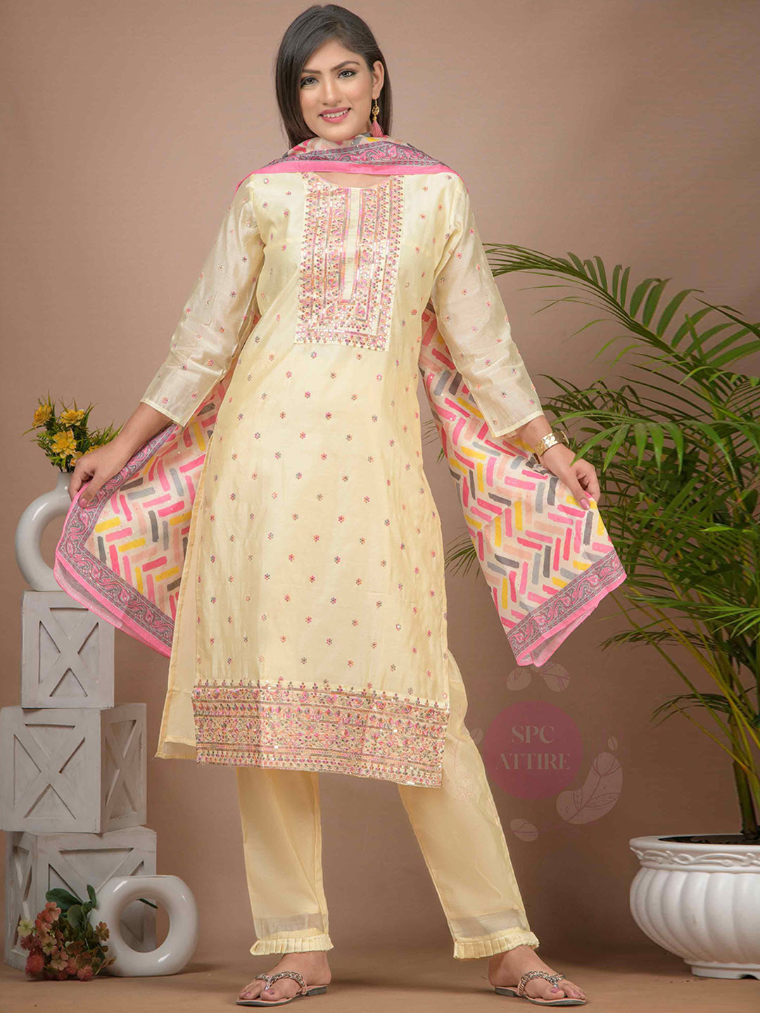 SPCATTIRE Floral Embroidered Chanderi Silk Straight Kurta With Trousers & Dupatta