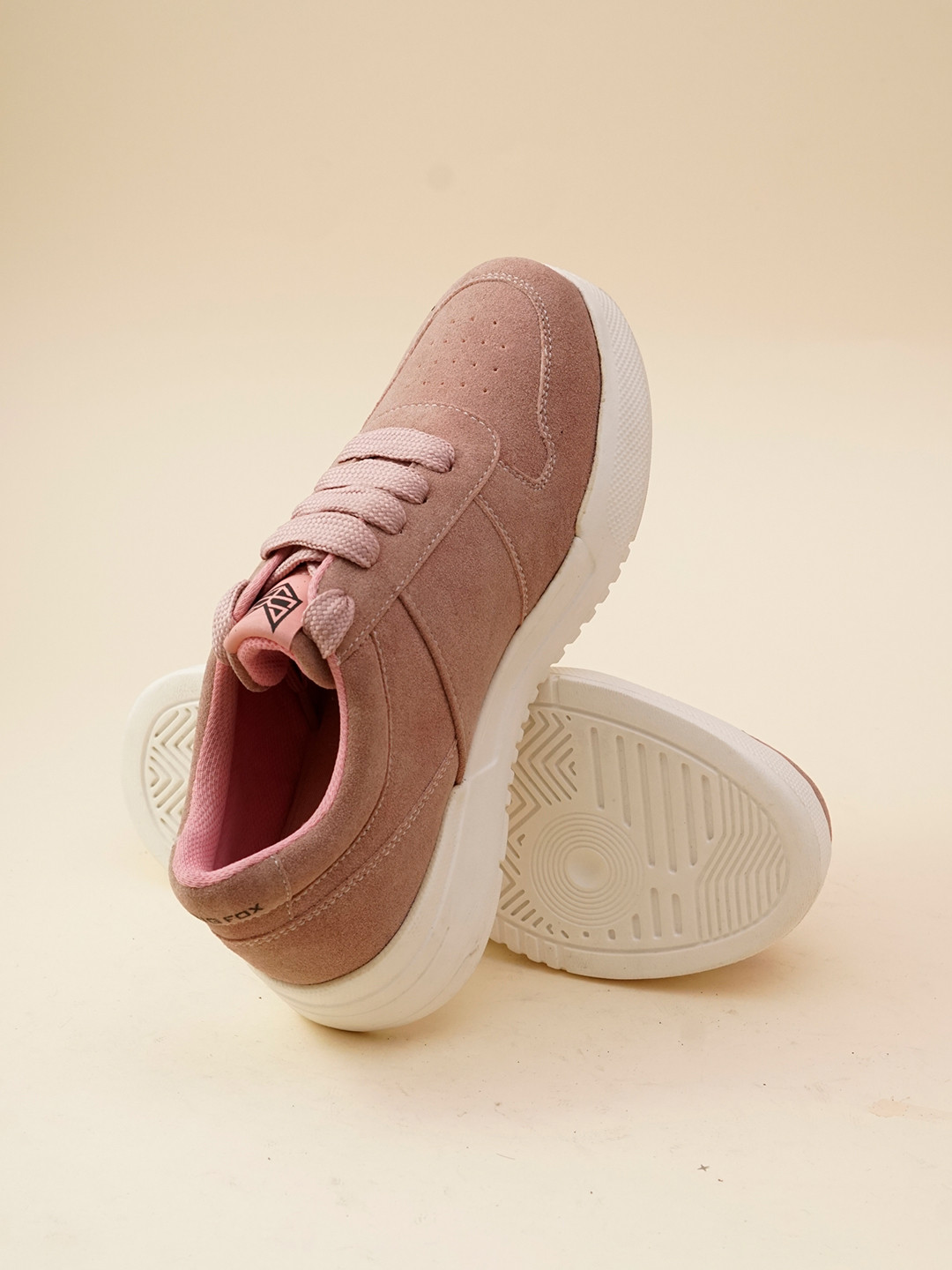 Big Fox Women Sneakers