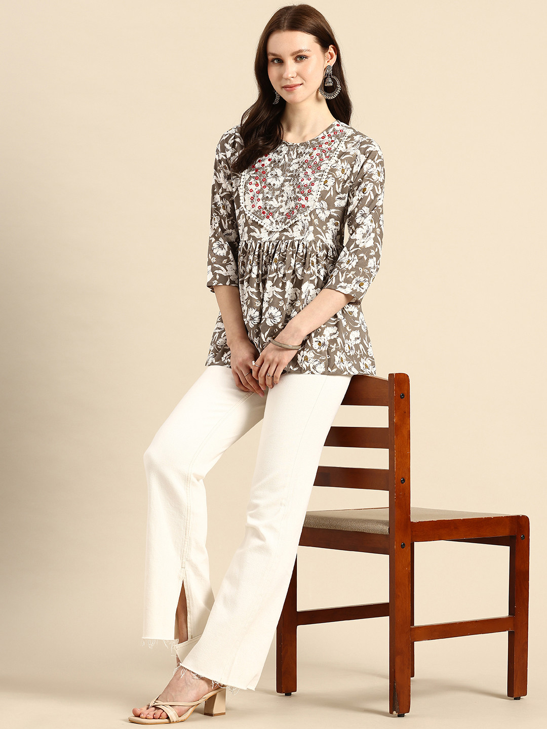 A&K Embroidered Floral Print Peplum Top