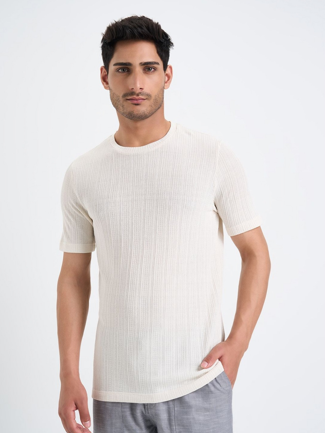 7 Alt by Pantaloons Men Pockets Slim Fit T-shirt