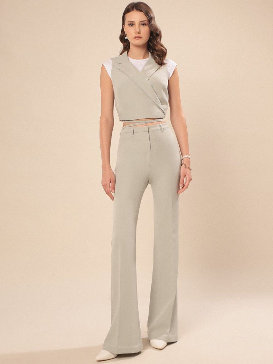 VOLCAPE SASKIA Notched Lapel Collar Blazer With Trouser