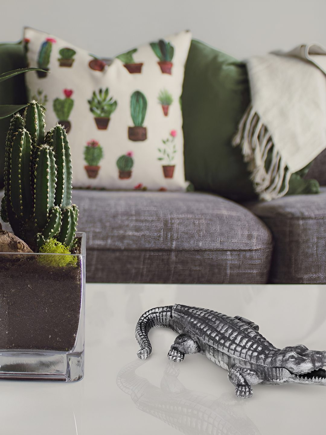 NILAAY Silver-Toned & Grey Crocodile Ash tray