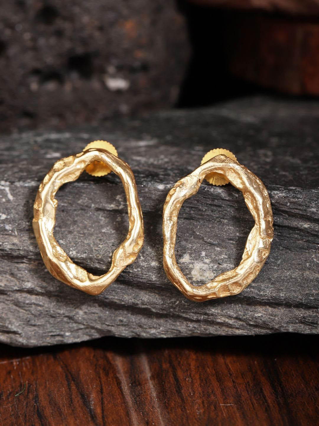 Berserk Gold-Plated Oval Shaped Hammered Studs