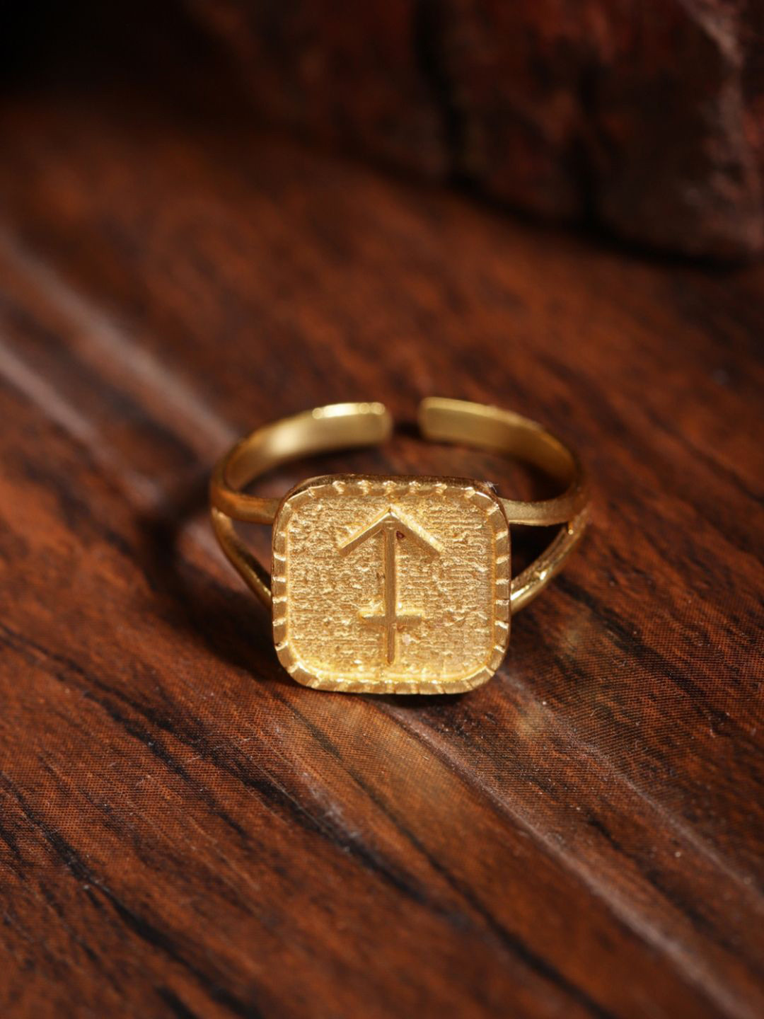 Berserk Gold-Plated Sagittarius Signet Adjustable Finger Ring
