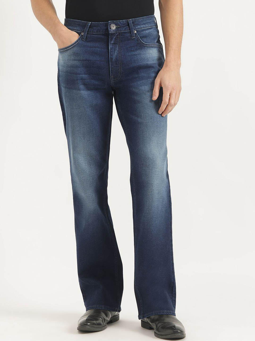 United Colors of Benetton Solid Bootcut Fit Jeans