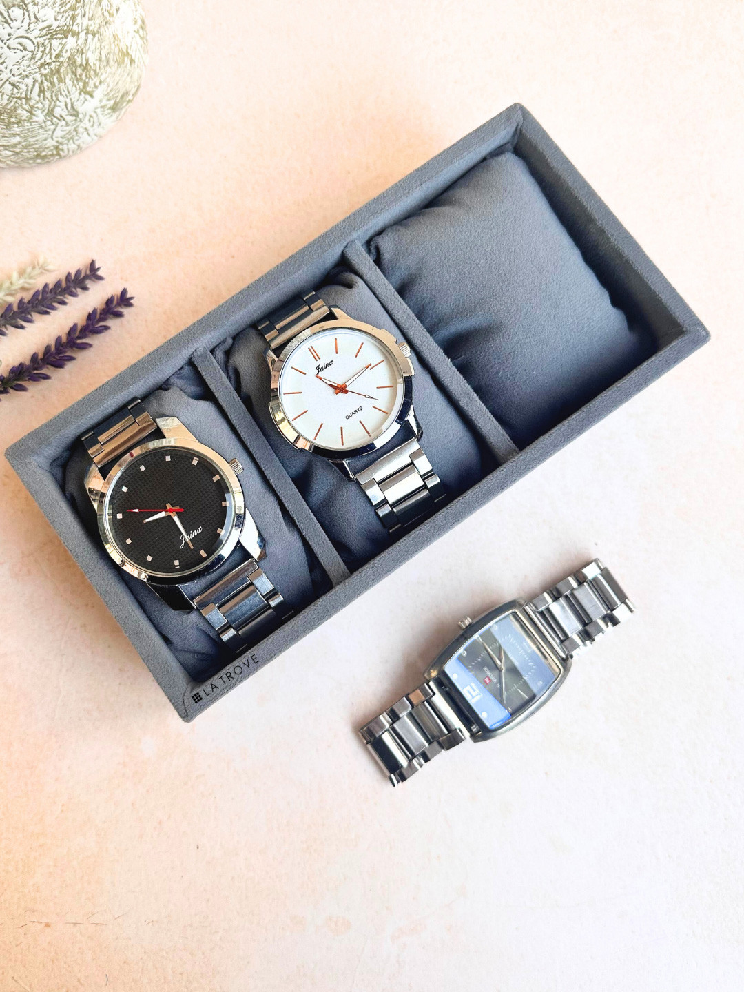 La Trove 3 Slot Grey Velvet Watch Organizer Tray