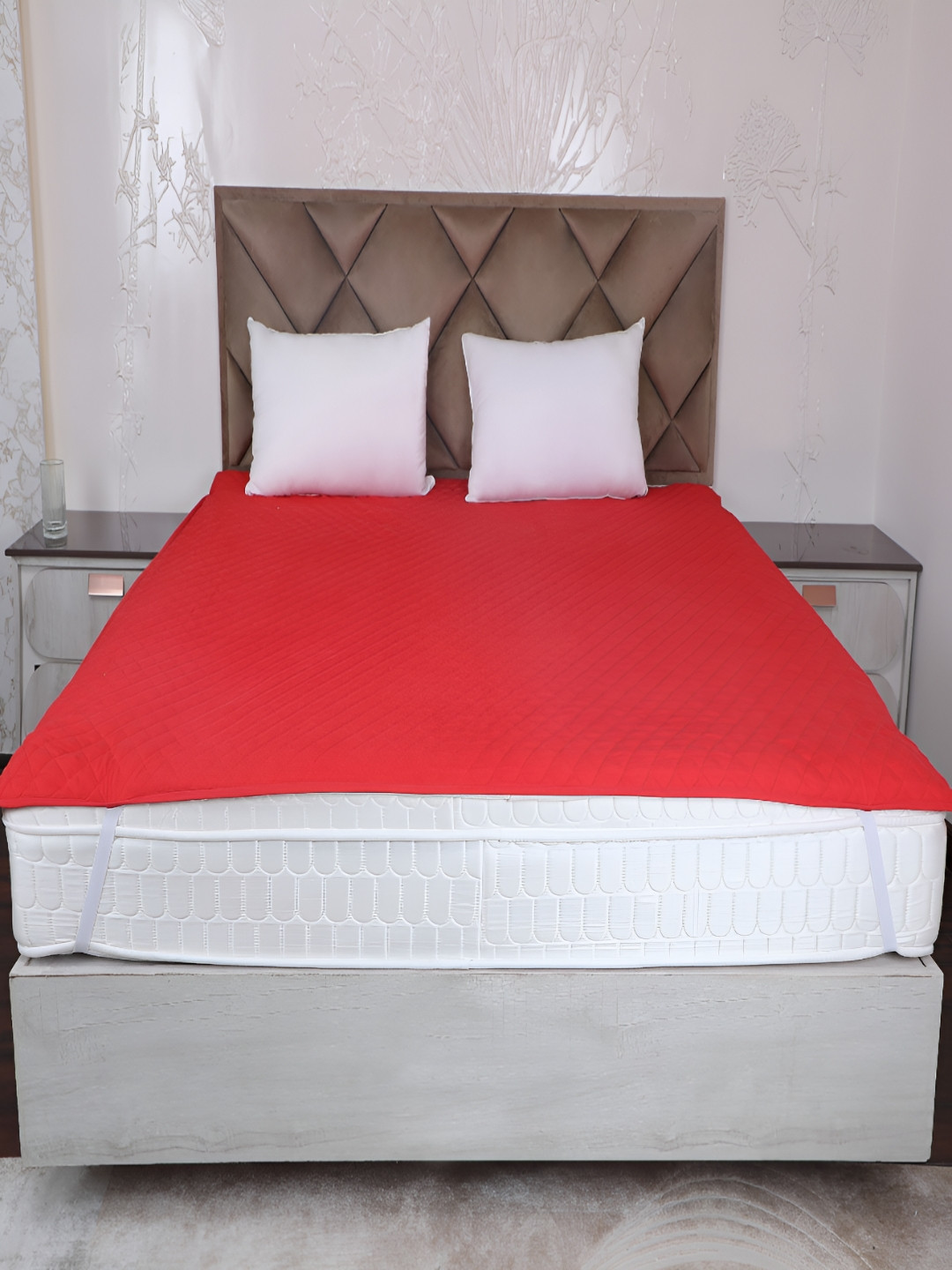 AJISH Red Quilted Waterproof Queen Size Mattress Protector