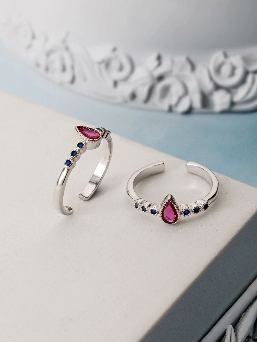 SARAF SILVERETZ 925 Sterling Silver-Plated Ruby Stone Studded Minimal Trendy Toe Ring