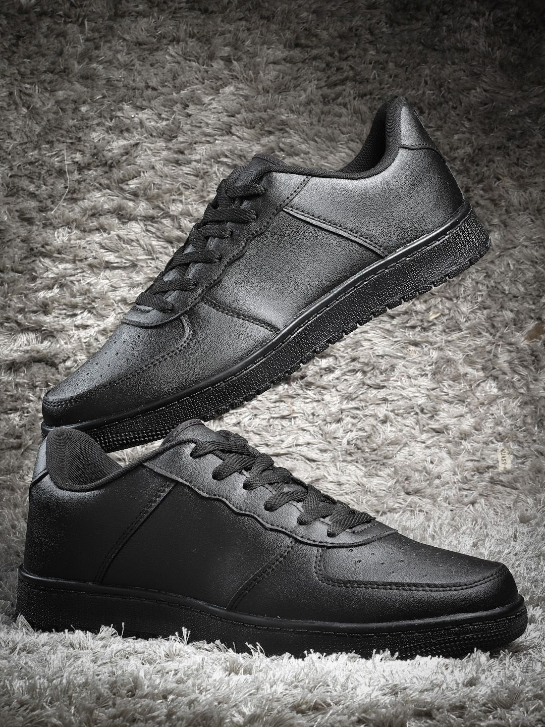 KANGAROOZ Men Moisture Wicking Sneakers