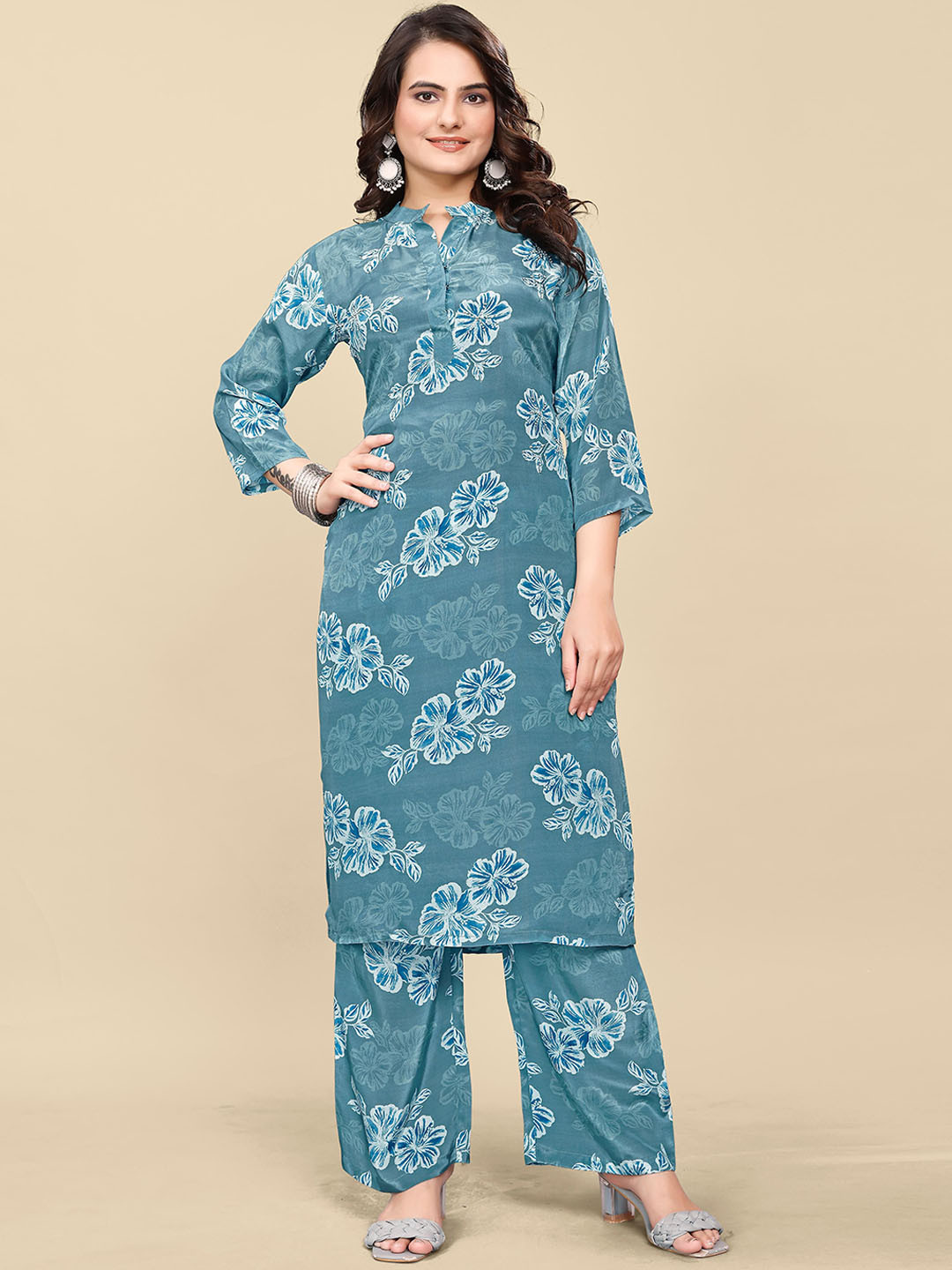 VINAYAKA TEX PRINT Floral Printed Mandarin Collar Straight Kurta With Palazzo