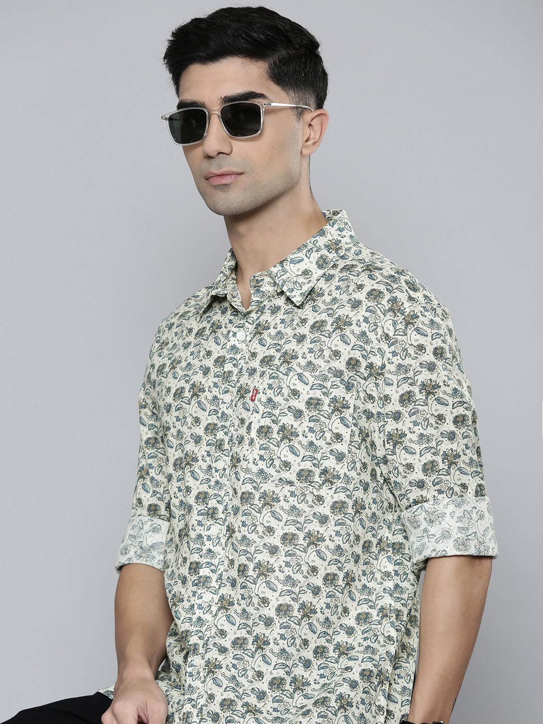 Levis Linen Cotton Slim Fit Floral Printed Opaque Casual Shirt