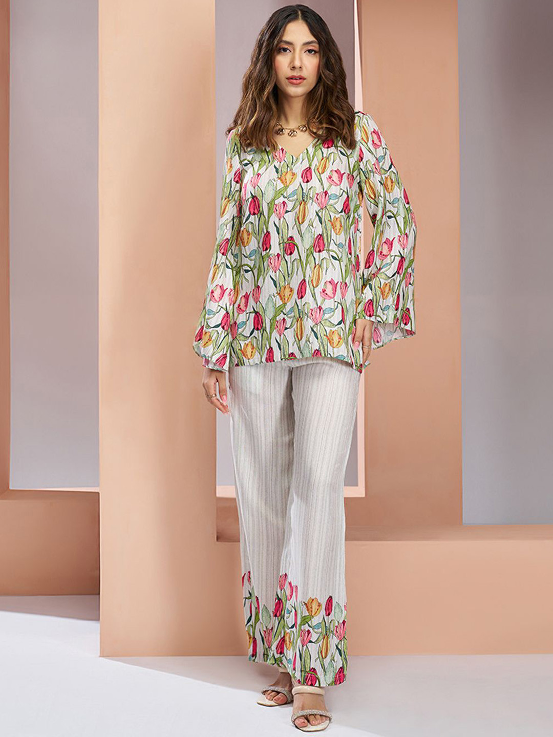 Fusionic White Floral Printed Tulip Motif Co-ord Set
