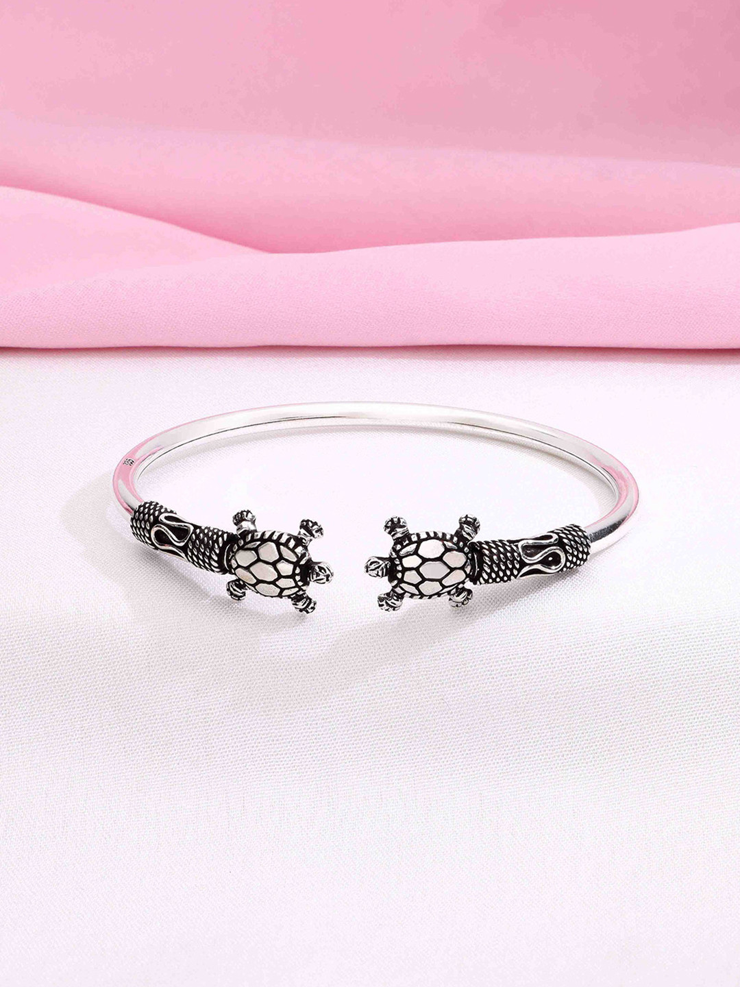 KAI JEWEL 925 Sterling Silver Rhodium-Plated Treasured Turtle Cuff Bracelet