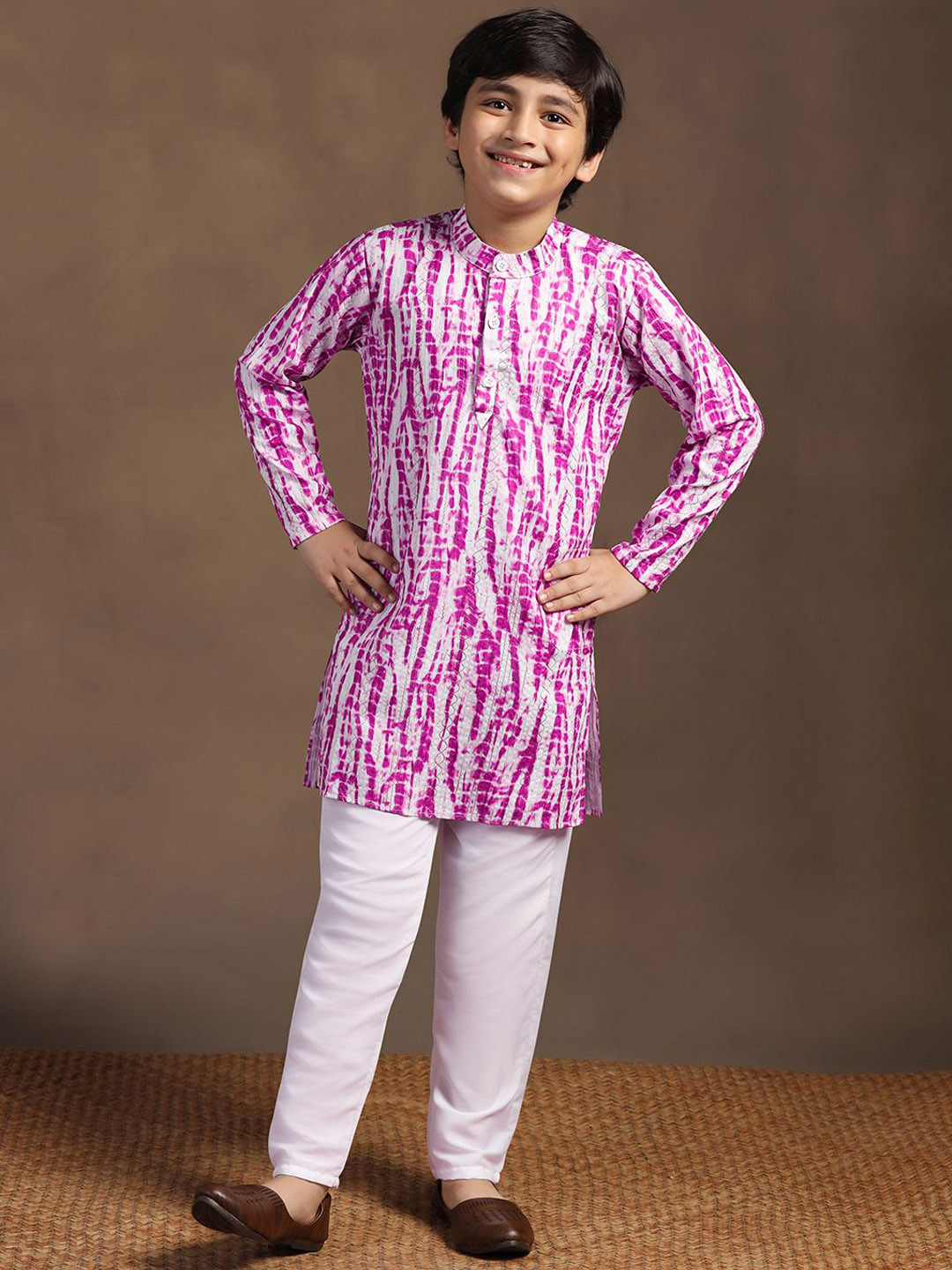 BAESD Boys Abstract Dyed Band Collar Sequinned Holi Kurta With Trouser