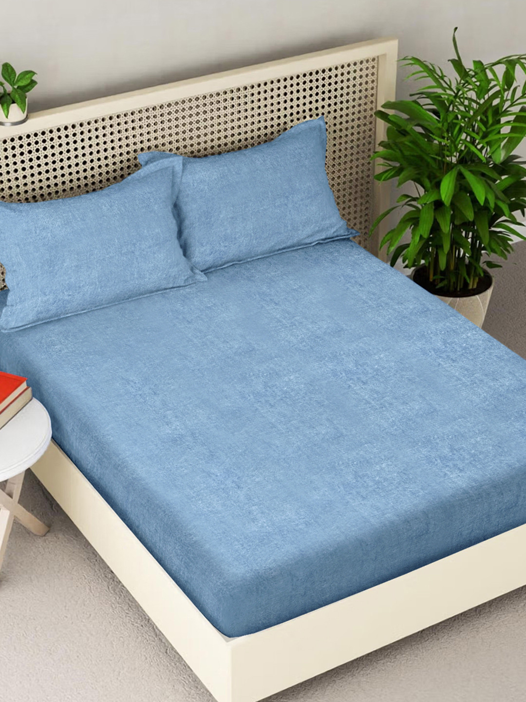 FABINALIV Blue Woolen 300 TC King Bedsheet Set 2.50 m x 2.25 m