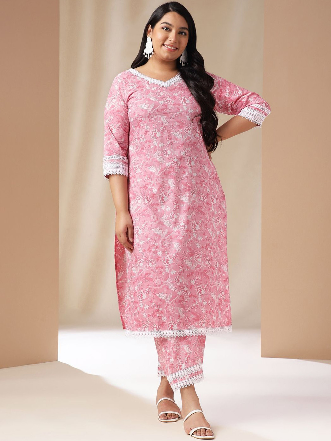 CUSTARD Plus Size Floral Printed V-Neck Pure Cotton Straight Kurta With Palazzo set