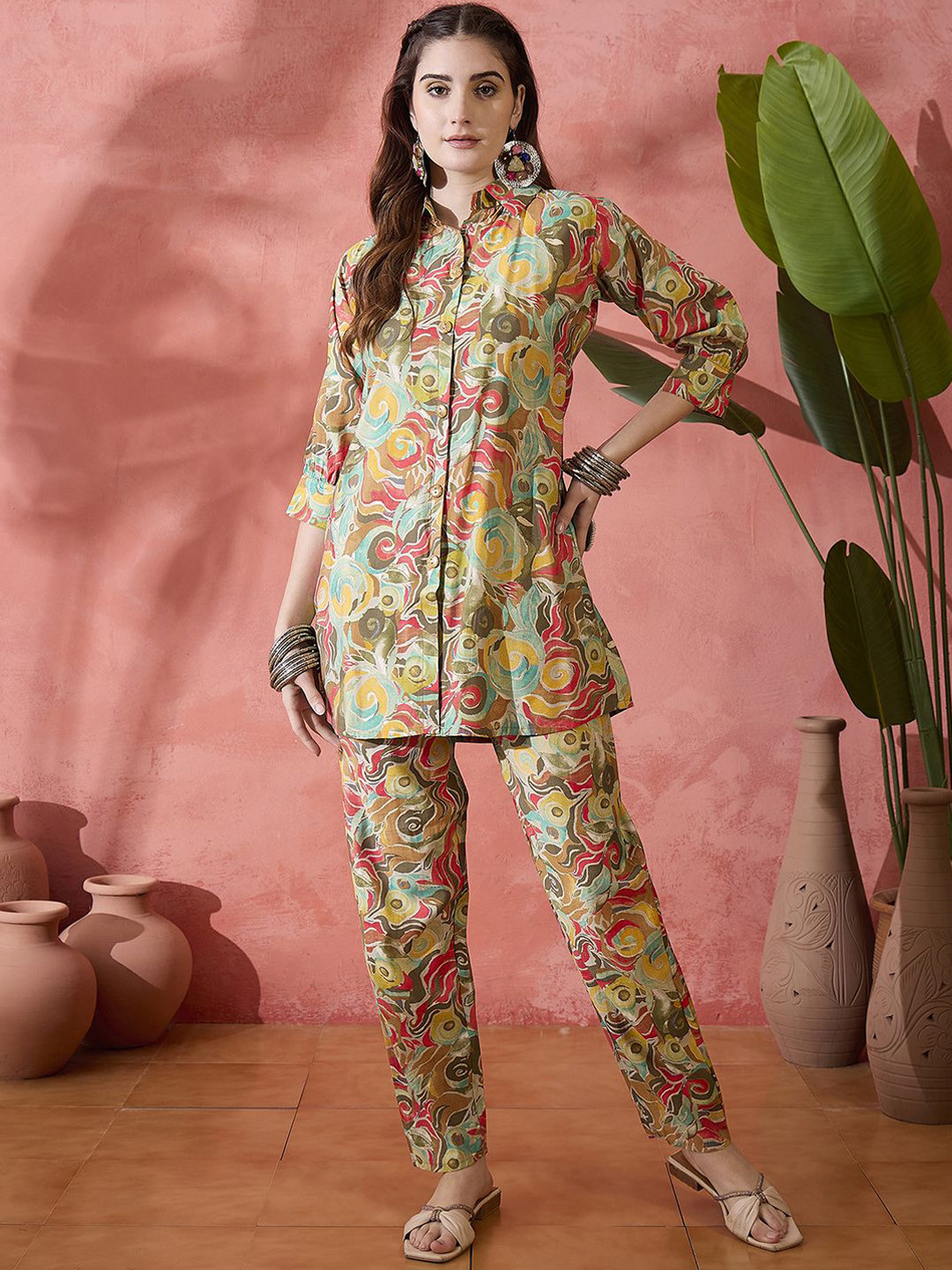Sangria Brown And Yellow Printed Shirt Collar Tunic With Trouser