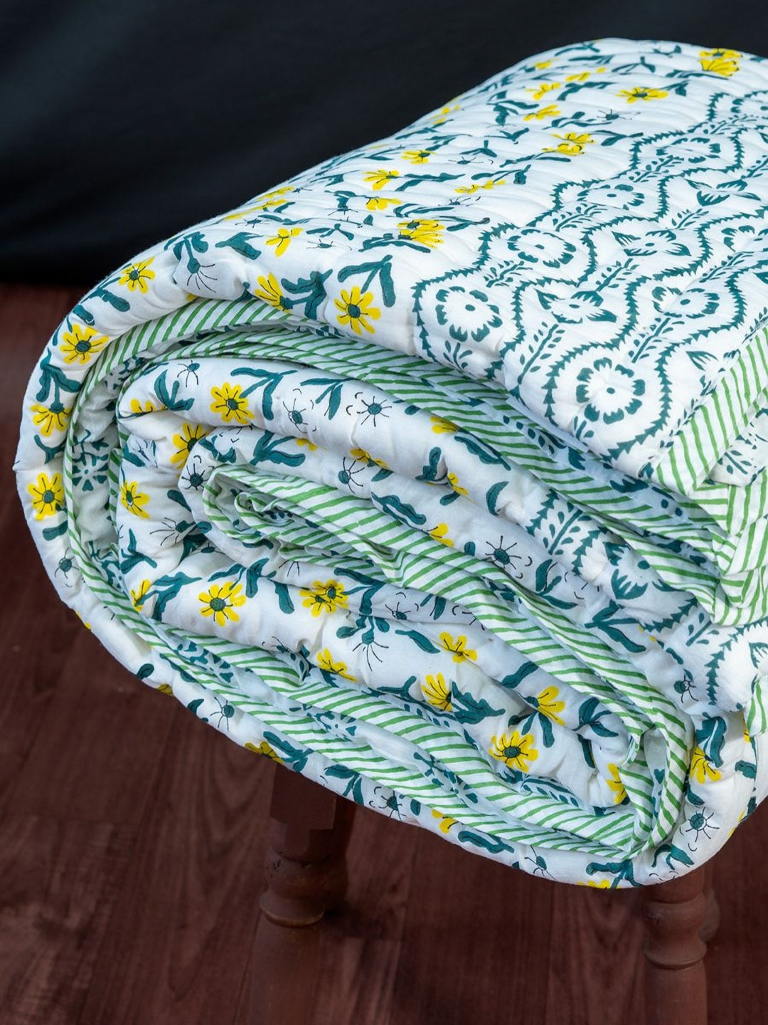 The Jaipur Wala White & Yellow Floral Printed Cotton 120 GSM Single Bed Dohar