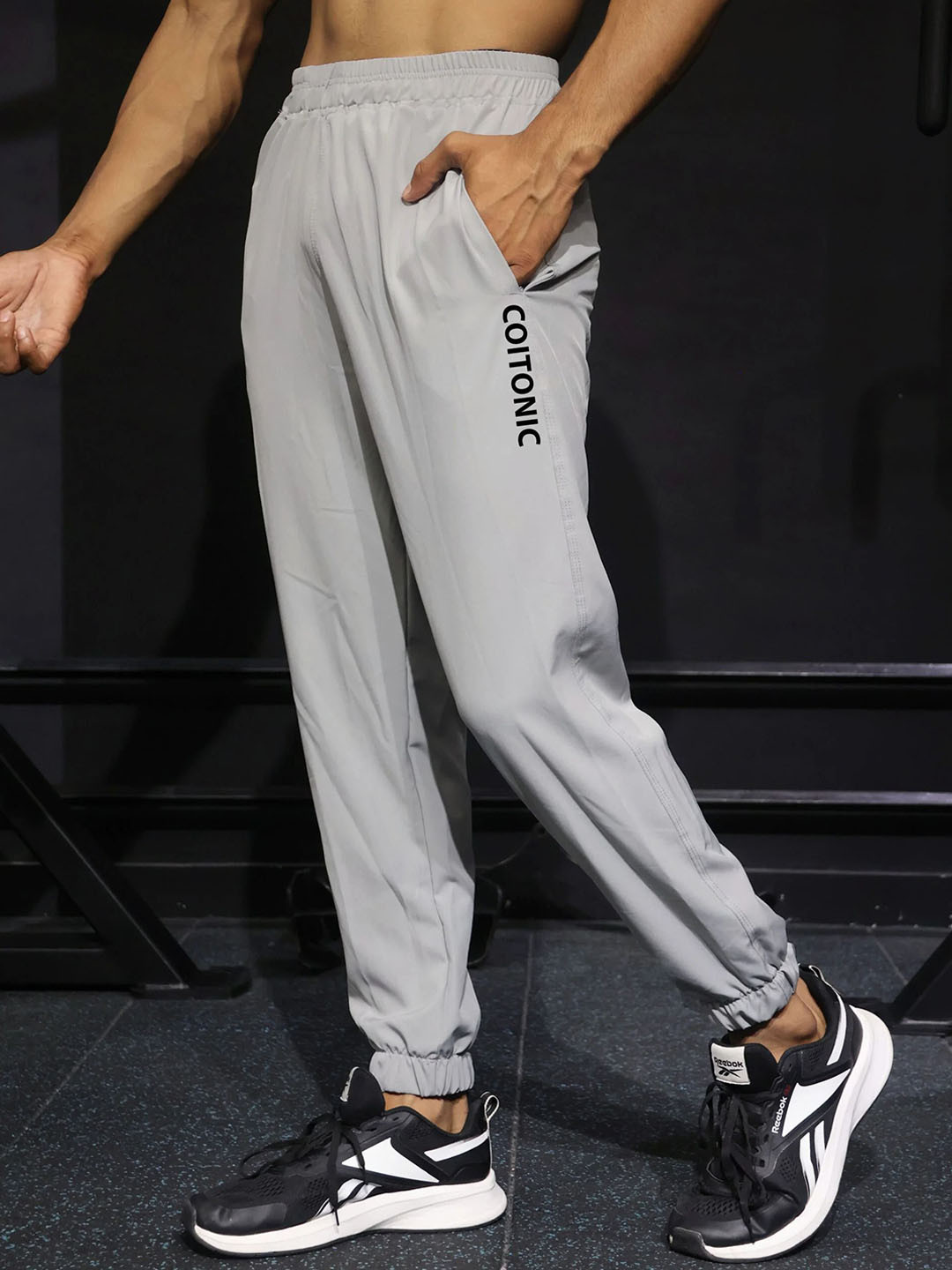 Coitonic Men Printed Joggers