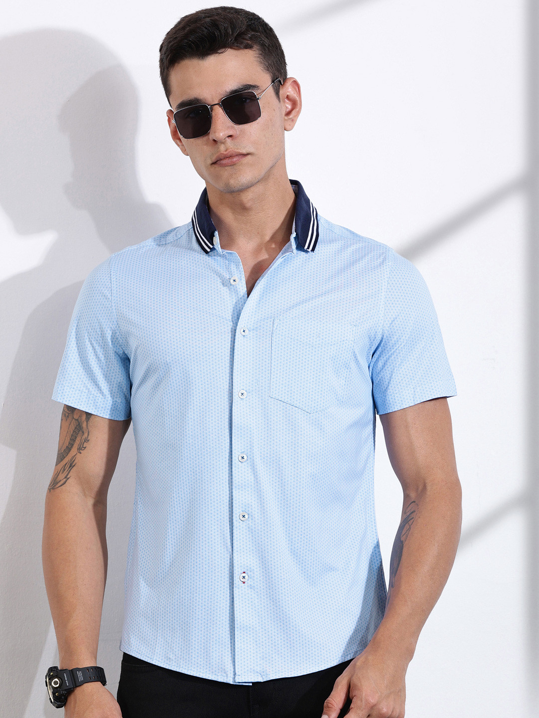 Thomas Scott Men Classic Slim Fit Spread Collar Micro Ditsy Printed Cotton Knitted Shirt