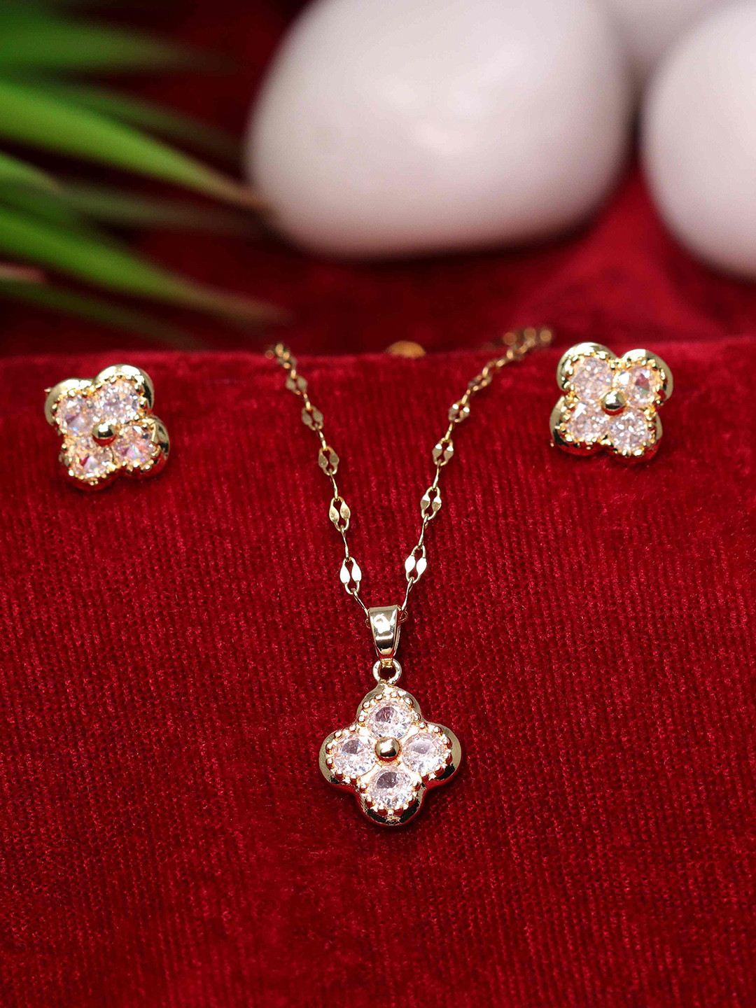 GOLD CASH Gold Plated Cubic Zirconia & Crystal Studded Anti-Tarnish Jewellery Set