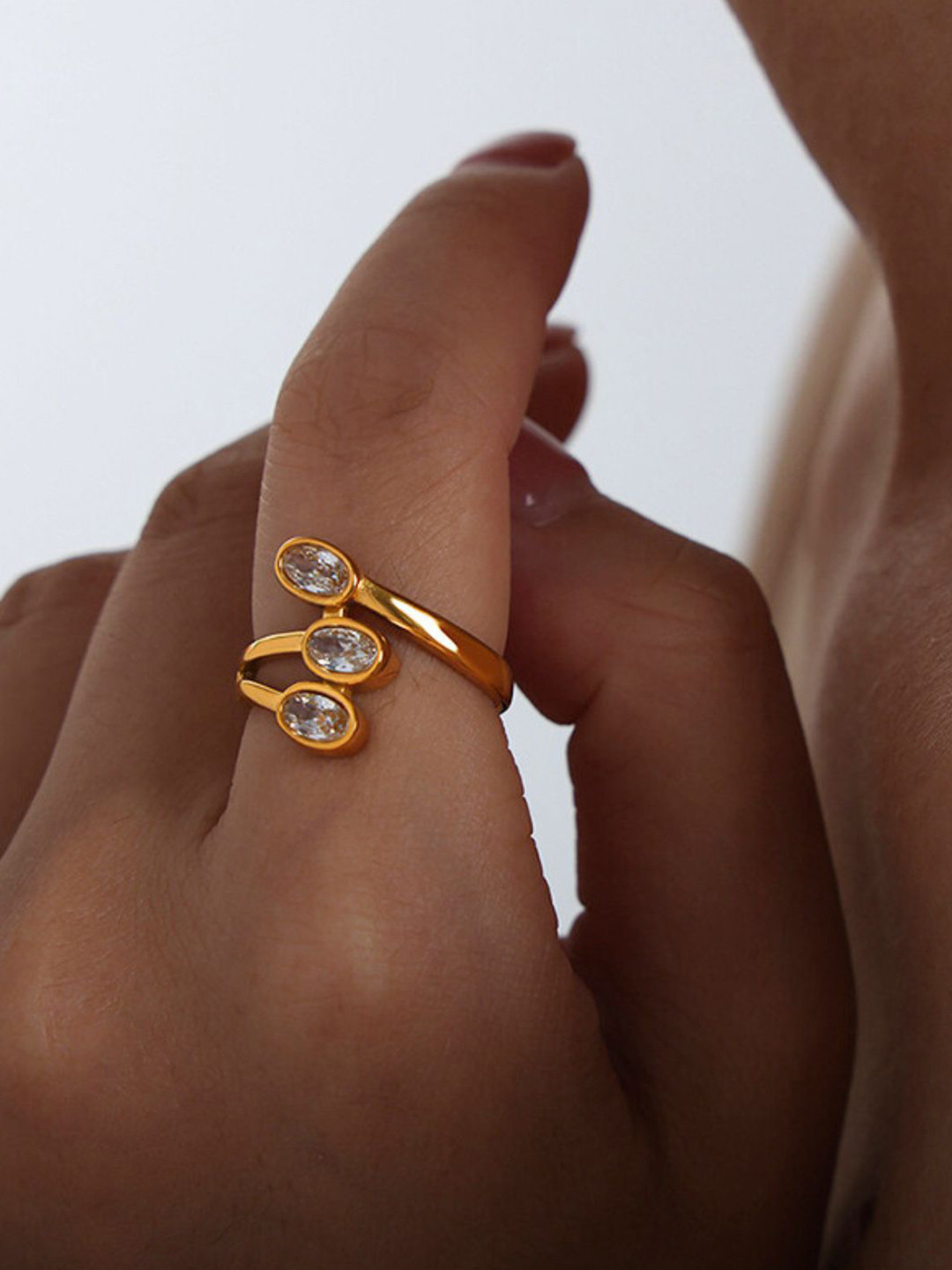 AQUASTREET 18K Gold Plated Waterproof Antitarnish Titanium Steel 3 White Glass Stone Ring