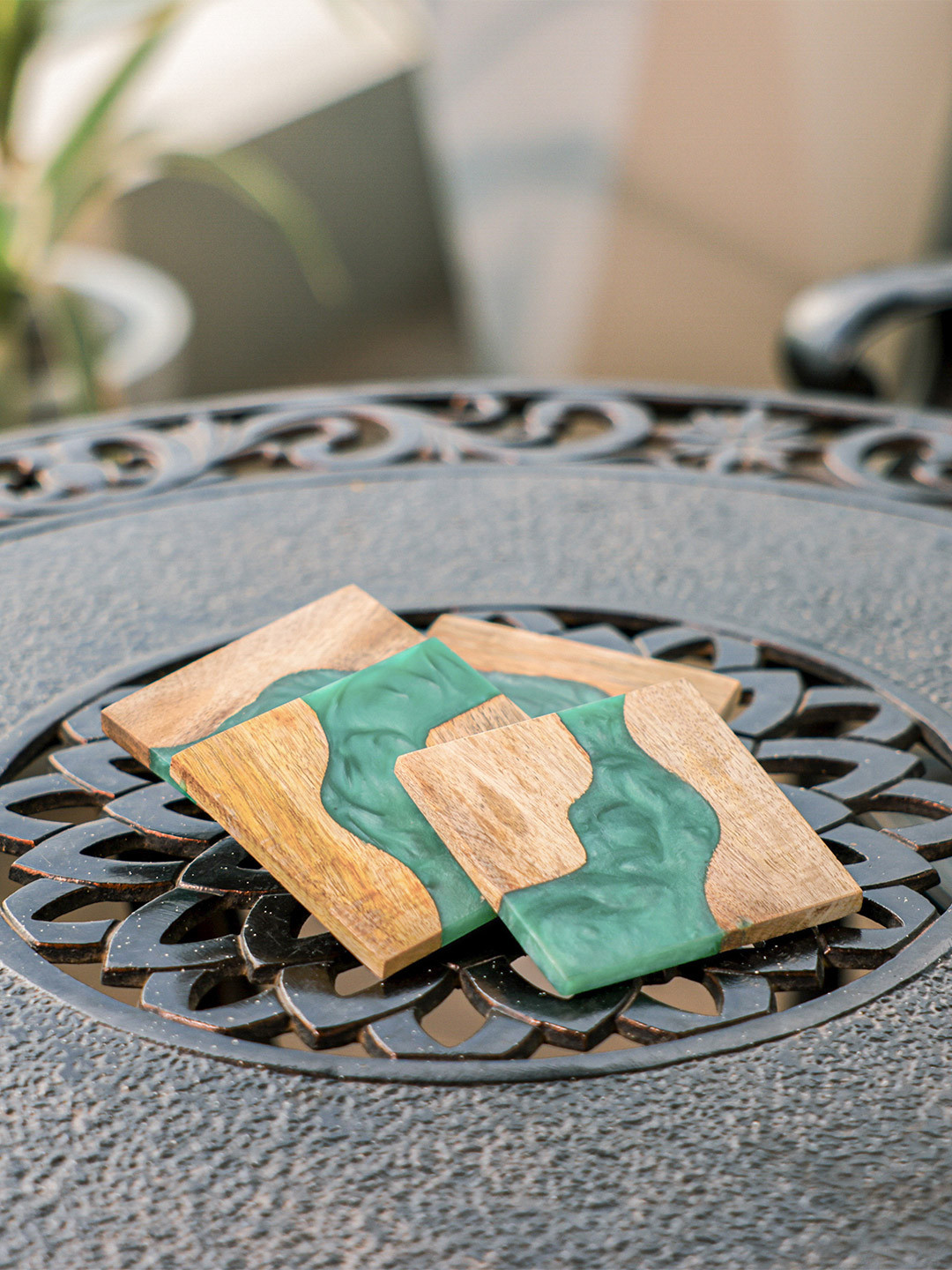 Ireka Homes Brown & Blue 4 Pieces Textured Wooden Square Coasters