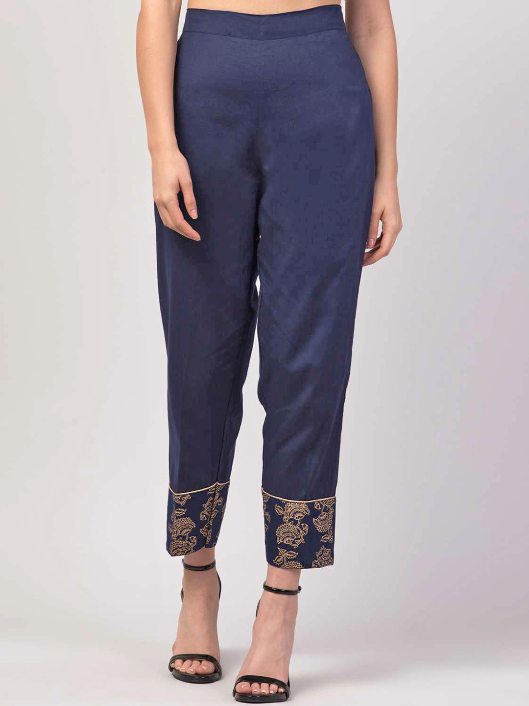 FLOREOS Women Ethnic Motifs Foil Printed Relaxed Easy Wash Trousers