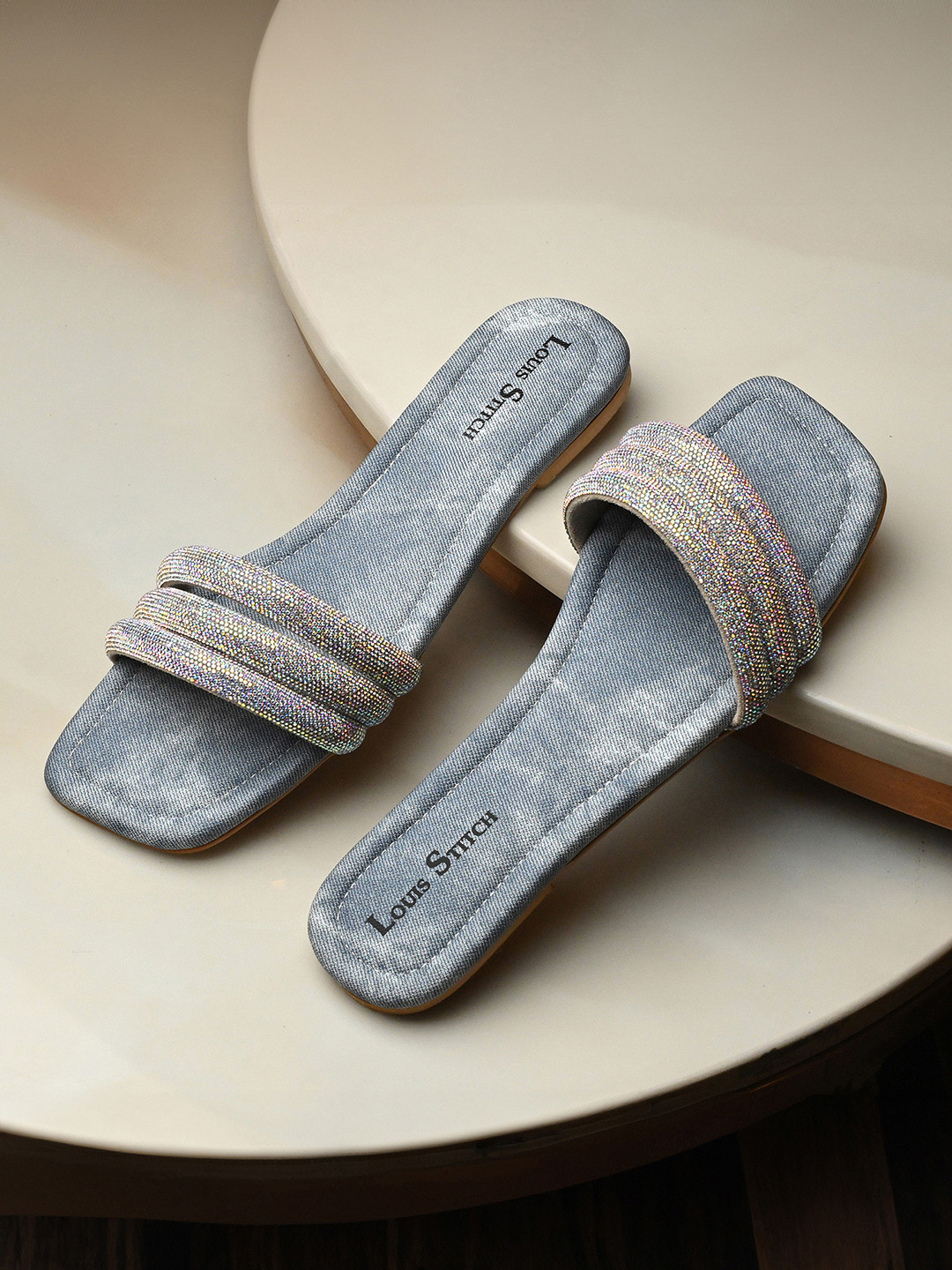 LOUIS STITCH Women's Shiny Strap Flat Heel Lightweight Sandals