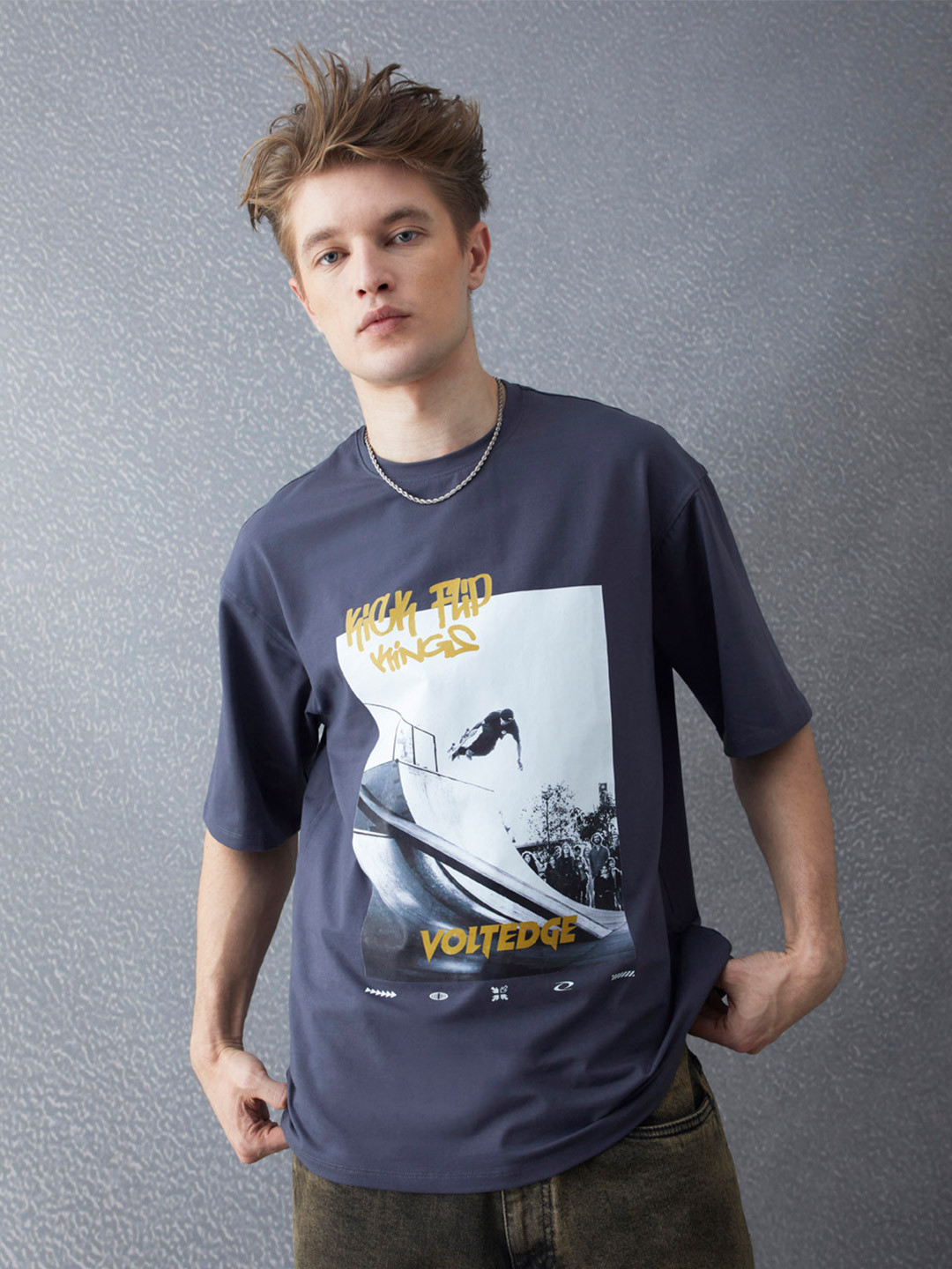 VOLTEDGE Men Graphic Printed Round Neck Stretchable Relaxed Fit T-shirt