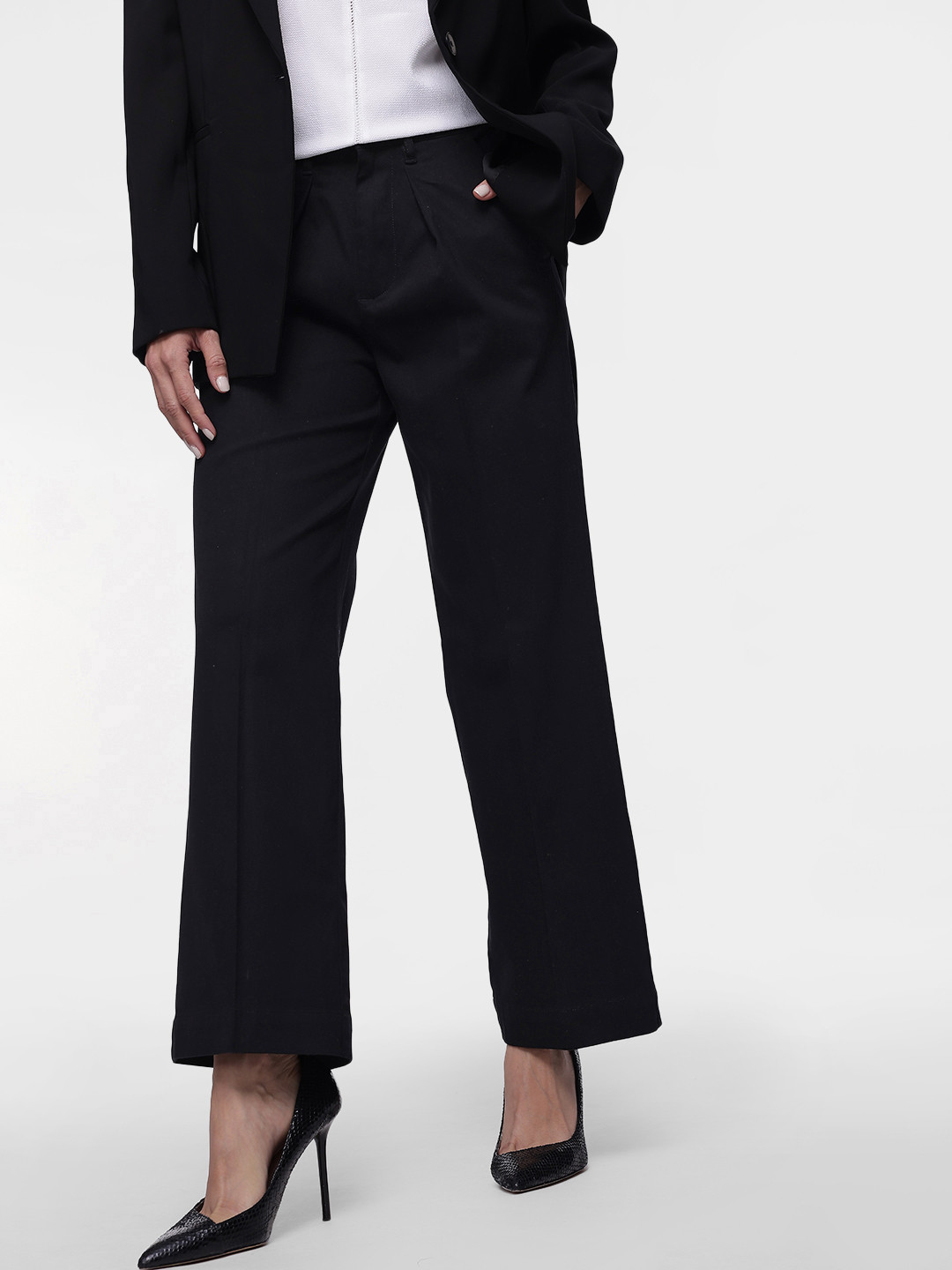French Connection Women Loose Fit High-Rise Pleated Trousers
