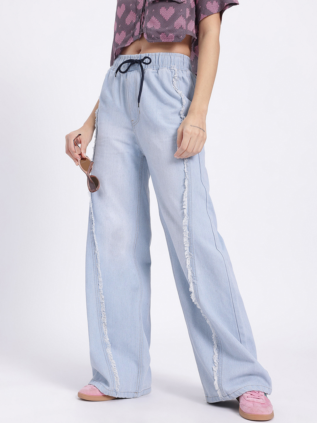 glitchez Women Relaxed Fit Mid-Rise Frayed Paneled Jeans