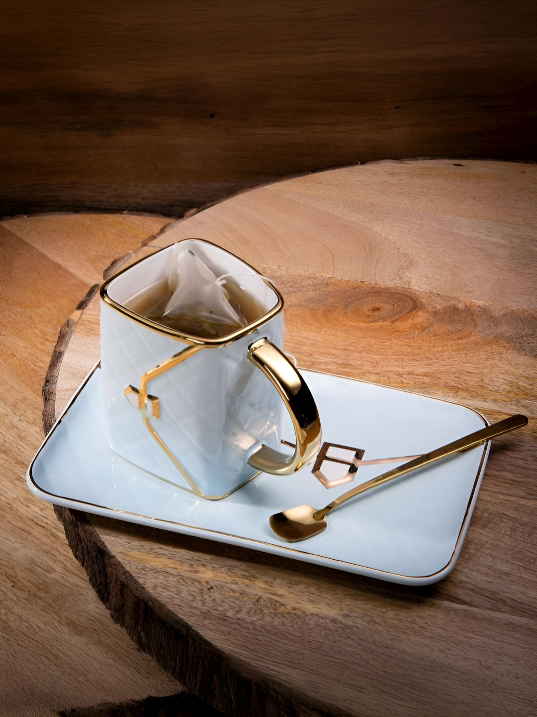 giBOX White & Gold-Toned 3 Pieces Textured Glossy Tea Set