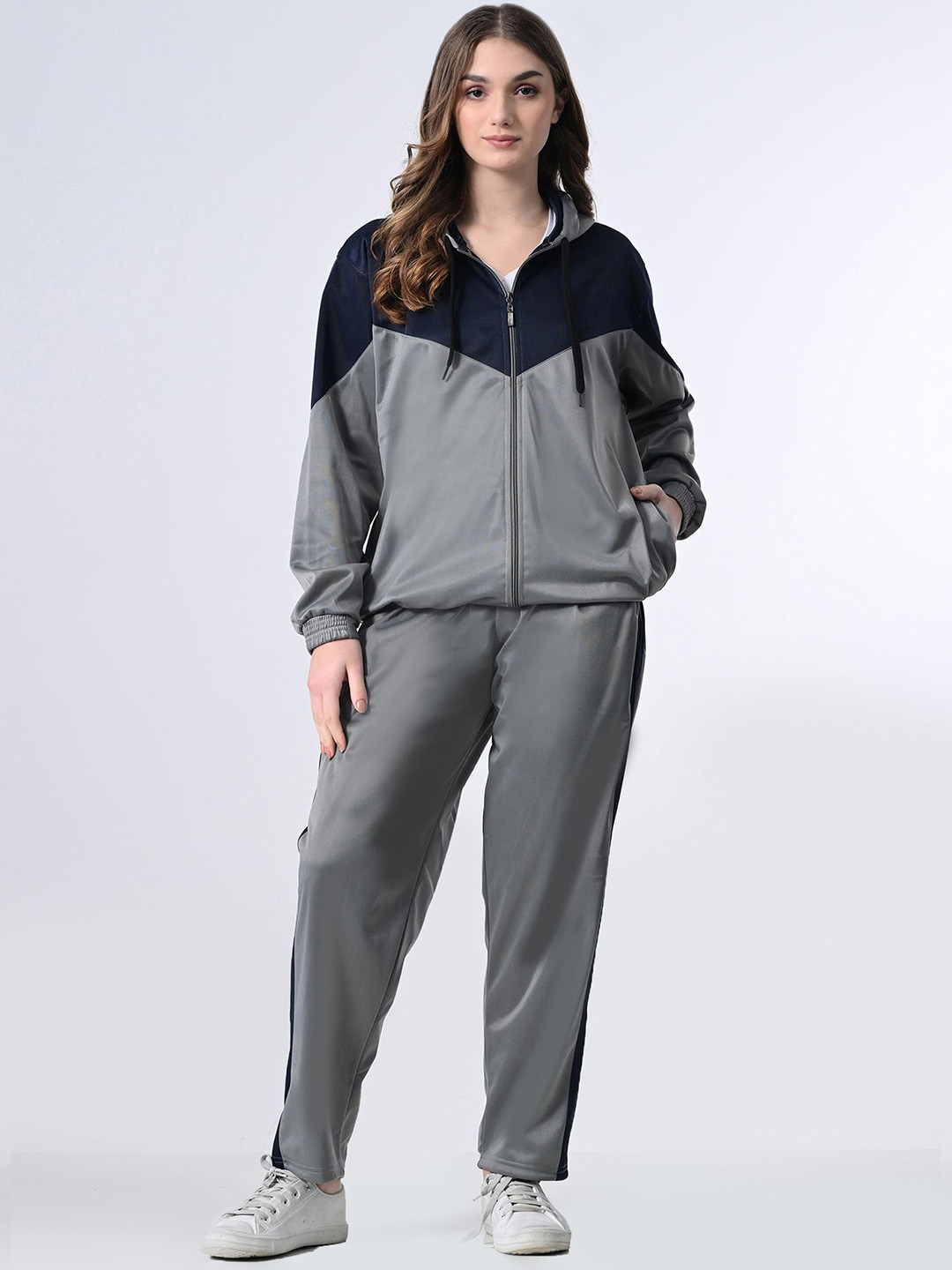 BAESD Women Colour-Blocked High Rise Hoodie Tracksuit