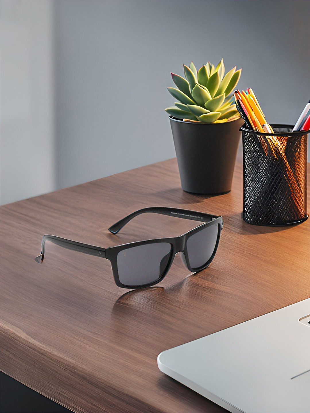 SUNNIES Unisex Rectangle Sunglasses with UV Protected Lens SNS-014-C4(C)