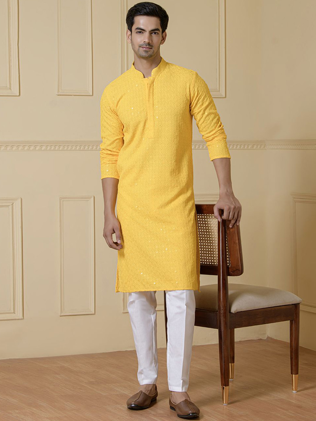 Satwaa Sunshine Glow Floral Embroidered Mandarin Collar Chikankari Straight Kurta