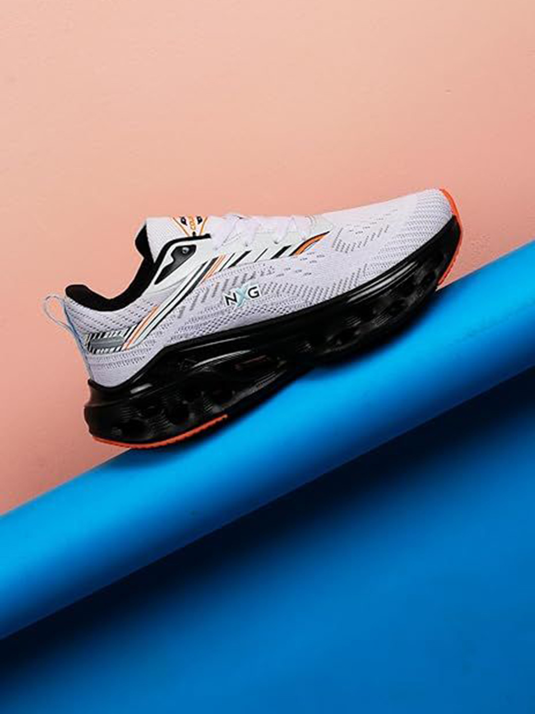 Columbus GENPOWER Men Woven Design Lace-Ups Sneakers