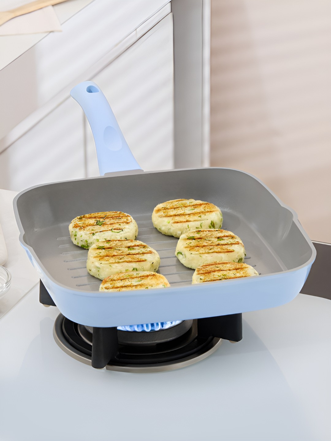 BOROSIL Vajra Sky Blue & Grey Dishwasher Safe Ceramic Square Shaped Grill Pan-1.8 L