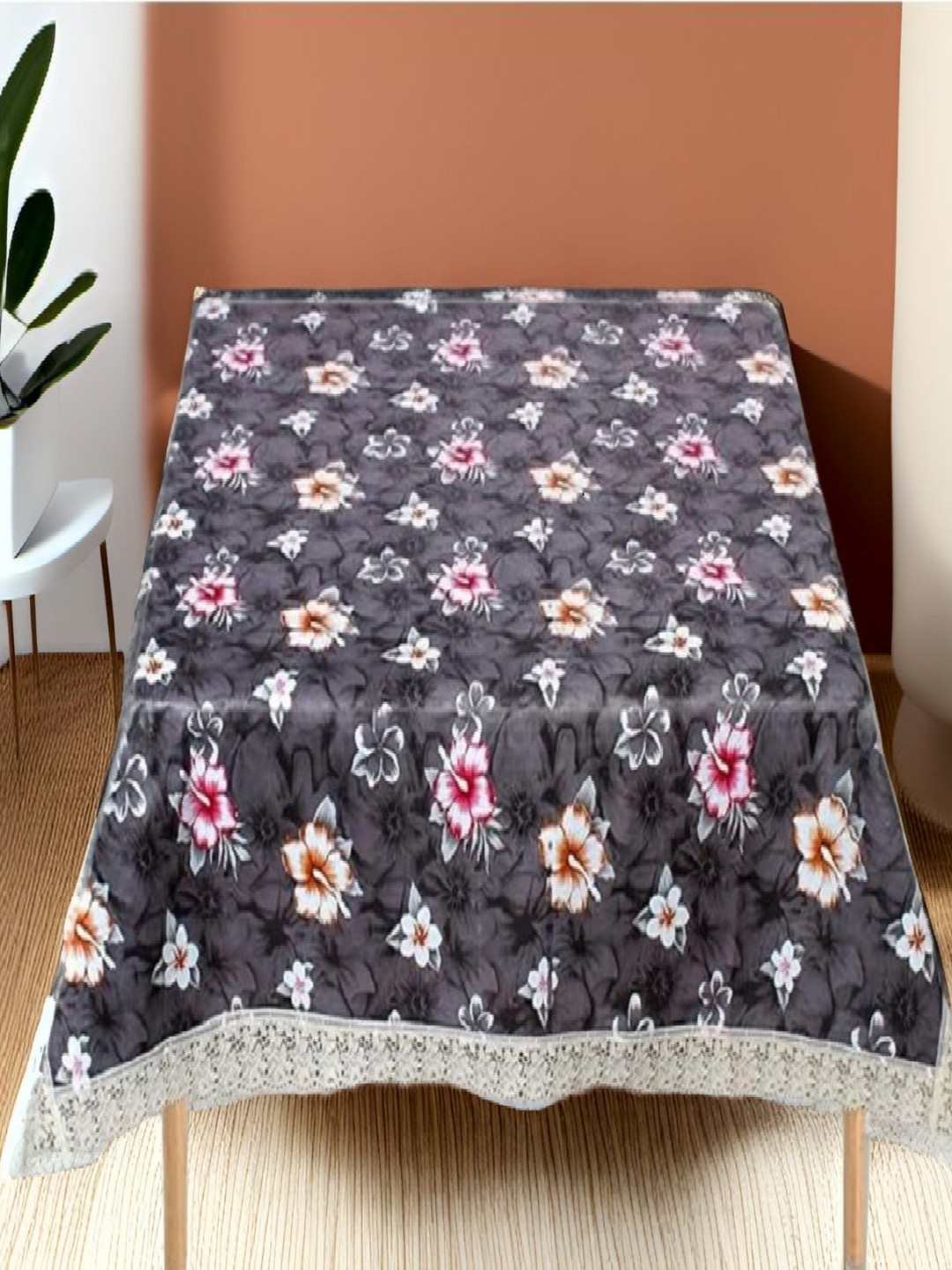 REVEXO Grey and White Floral Printed 4-Seater Table Cover